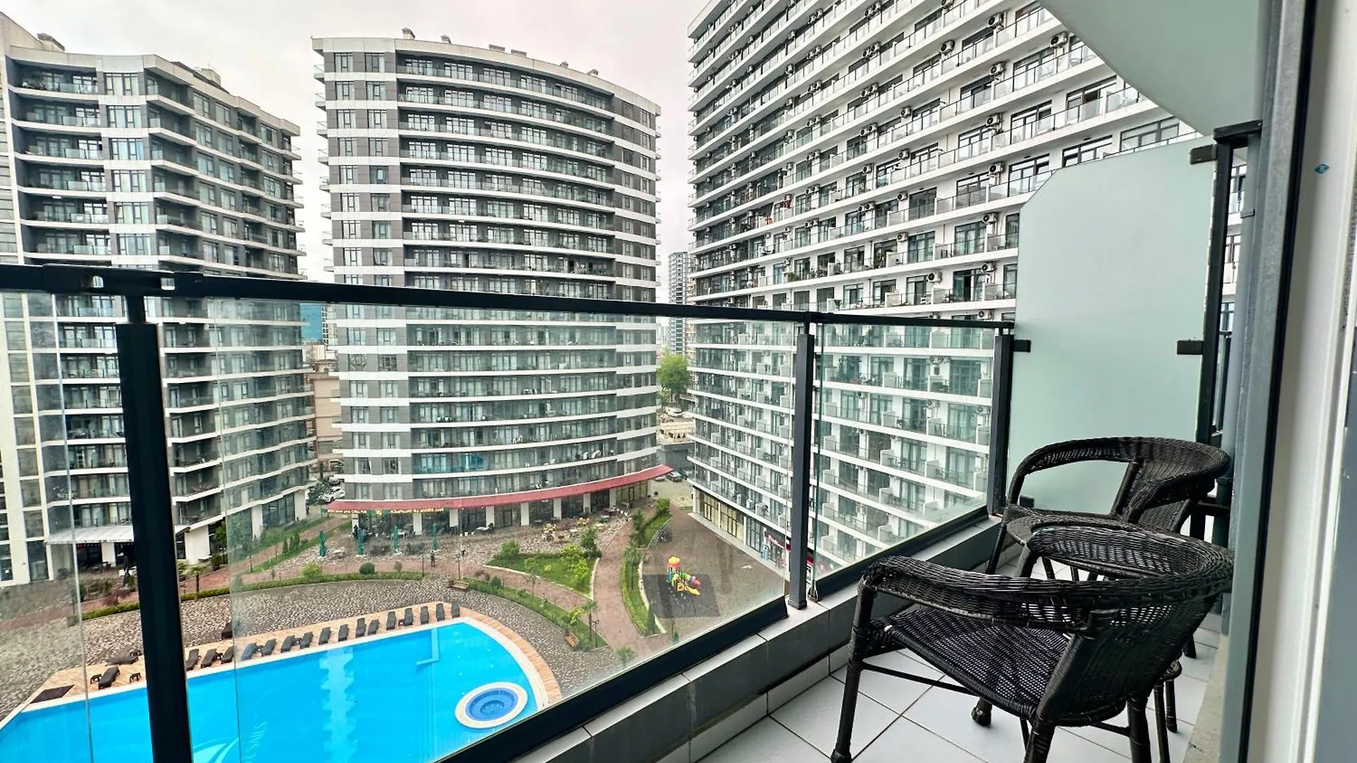 Batumi Boulevard Resort 0*,